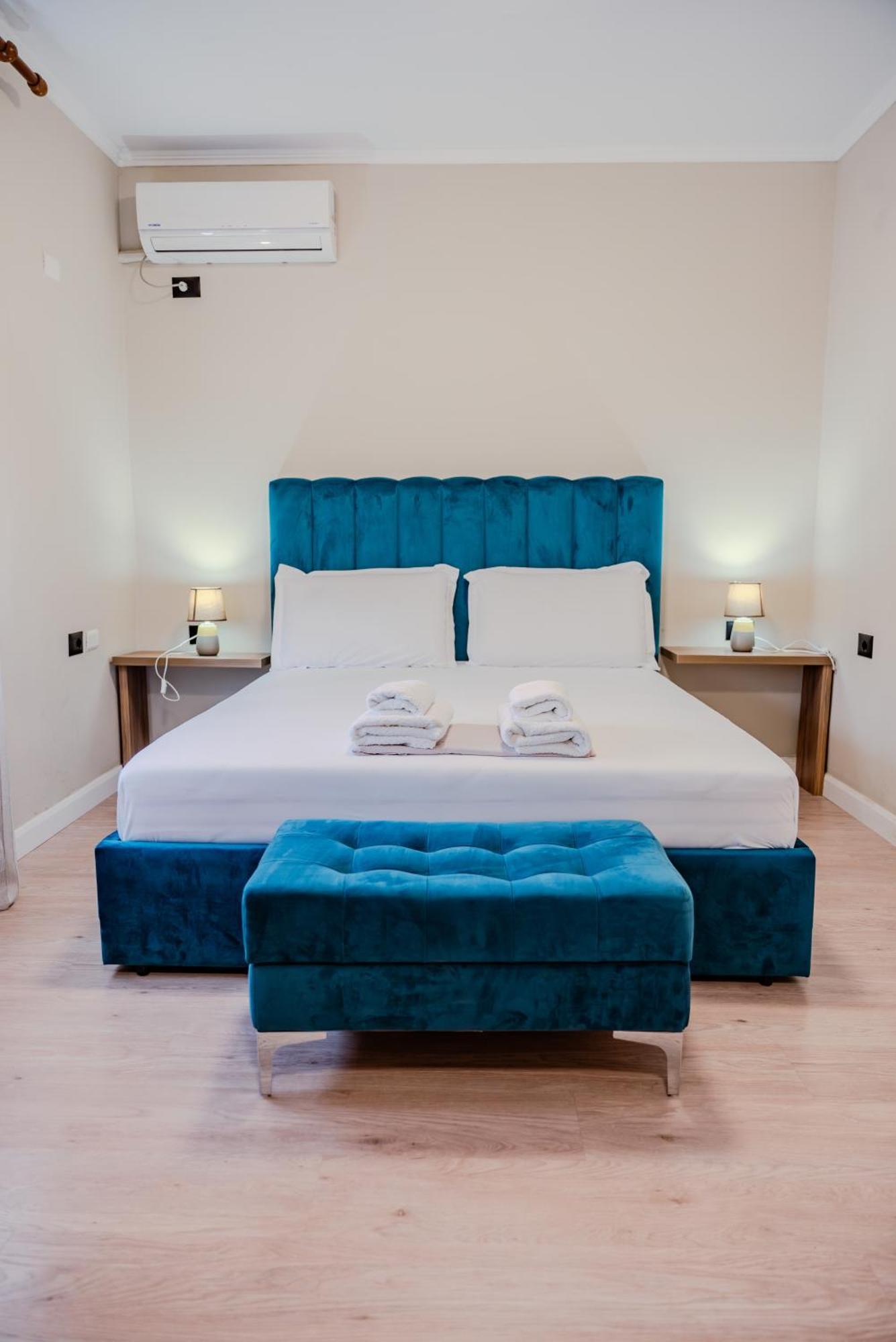Bejart Apartment 3 Тирана Екстериор снимка